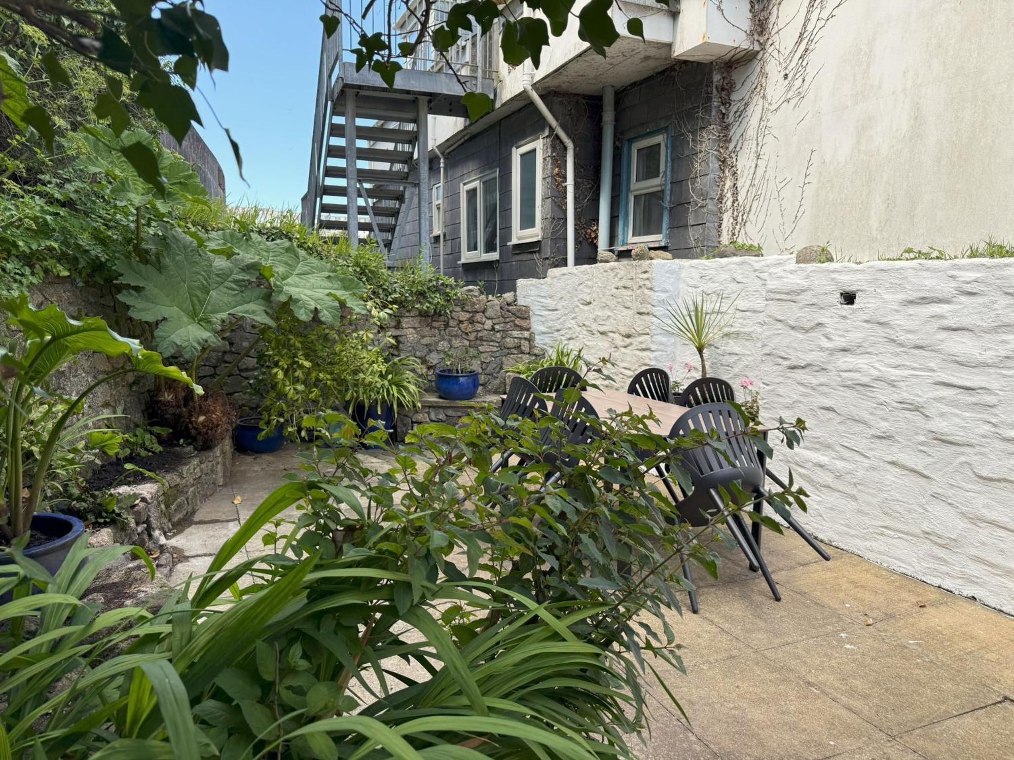10 The Warren, Amazing Seaviews From Every Floor! St. Ives Exterior photo